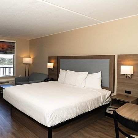 Отель Baymont By Wyndham Corpus Christi Airport Экстерьер фото