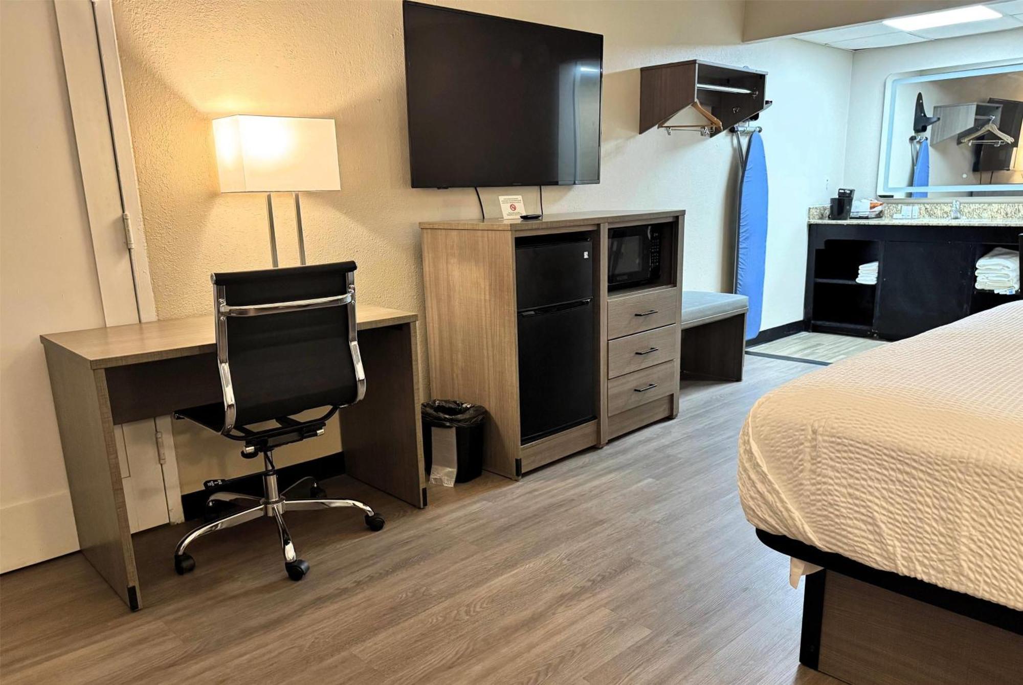 Отель Baymont By Wyndham Corpus Christi Airport Экстерьер фото