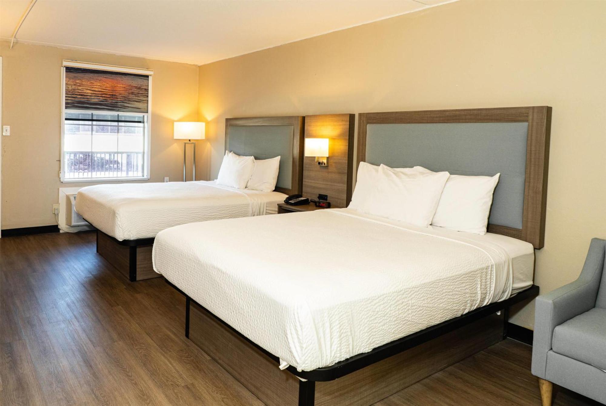 Отель Baymont By Wyndham Corpus Christi Airport Экстерьер фото